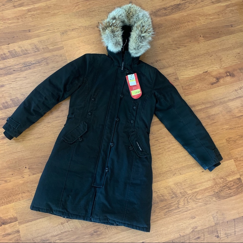 WITH TAGS Canada Goose Kensington Parka - Medium